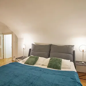 Lazenska N4 Apartmanhotel Prága